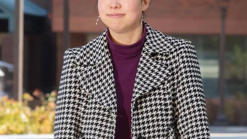 Portrait of Iris Tien